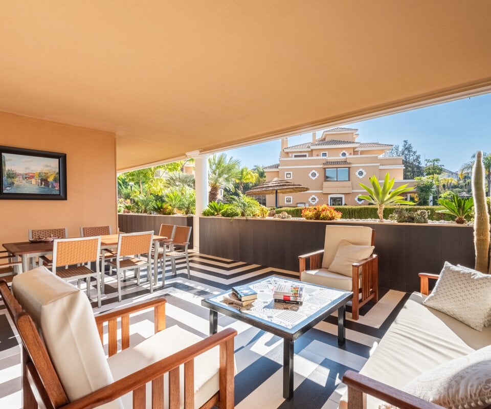 Luxuriöse Wohnung im Erdgeschoss an der Goldenen Meile von Marbella