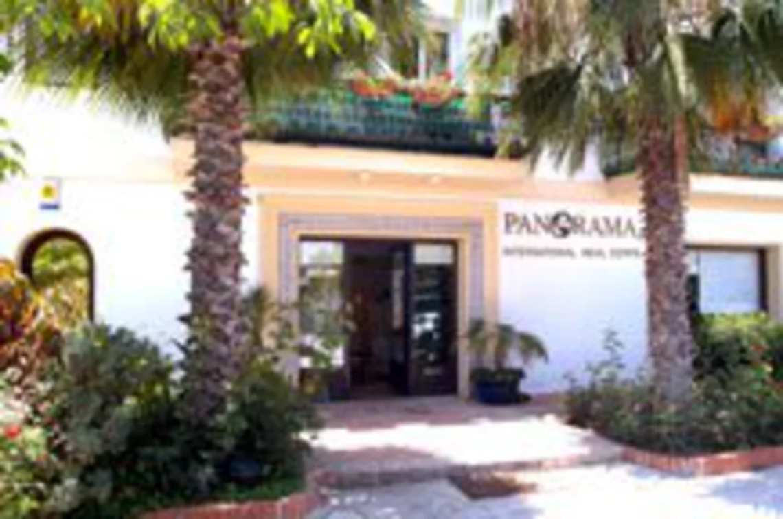 The front of the Panorama Centro Expo office building in Marbella from 1990