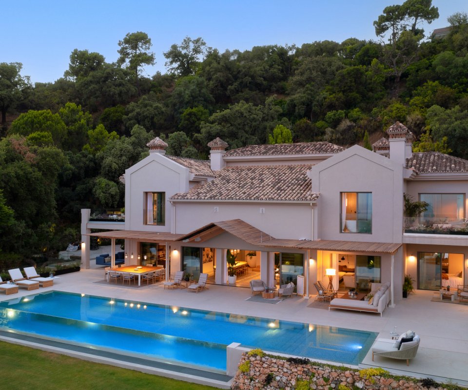 Prachtige villa met uitstekend uitzicht op zee in La Zagaleta