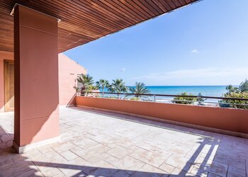 Beachfront luxury penthouse