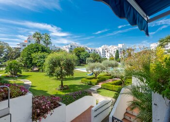 Appartement in Puerto Banús met prachtig uitzicht op de tuin