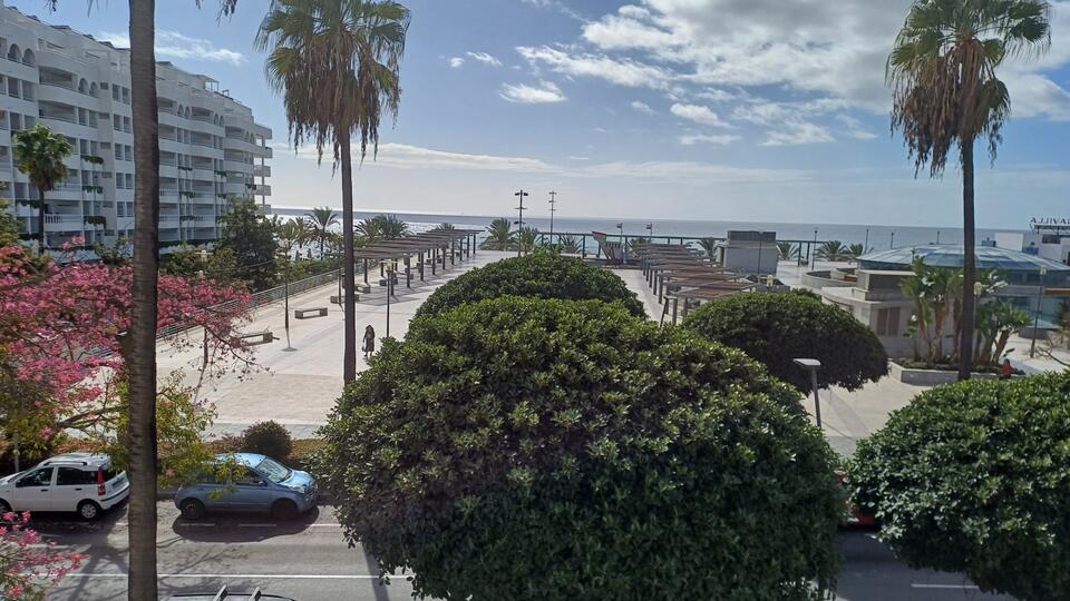 Duplex apartment in Marbella within a short walk to the beach
